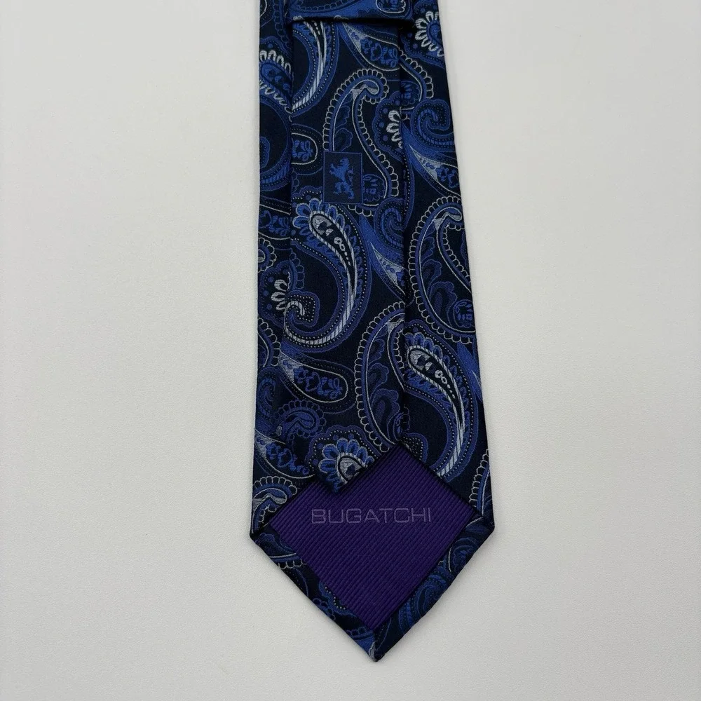 Bugatchi Men's Silk Tie Blue Silver Paisley Made in Italy Designer Luxury 3.5
